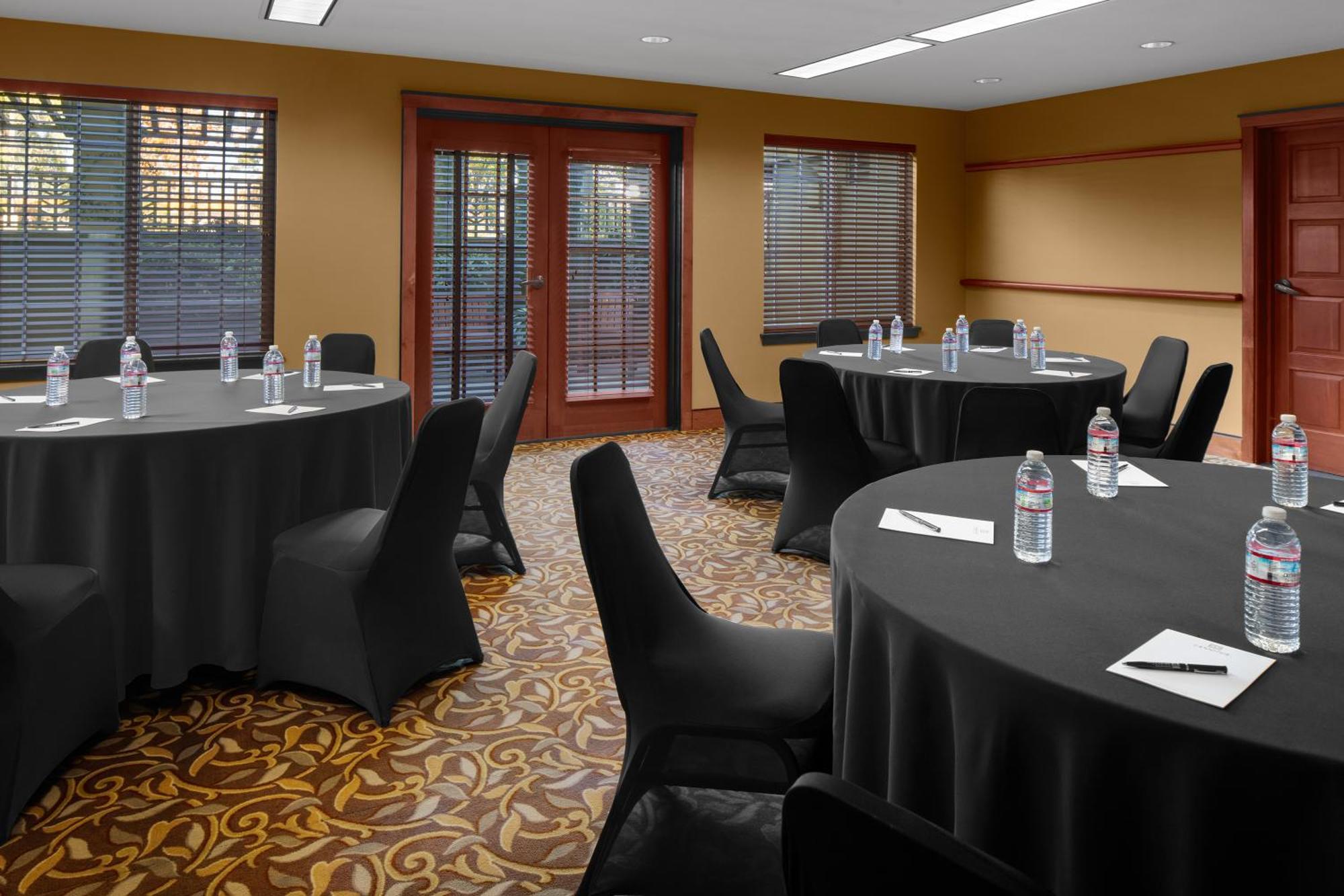 Larkspur Landing Extended Stay Suites Bellevue Eksteriør billede