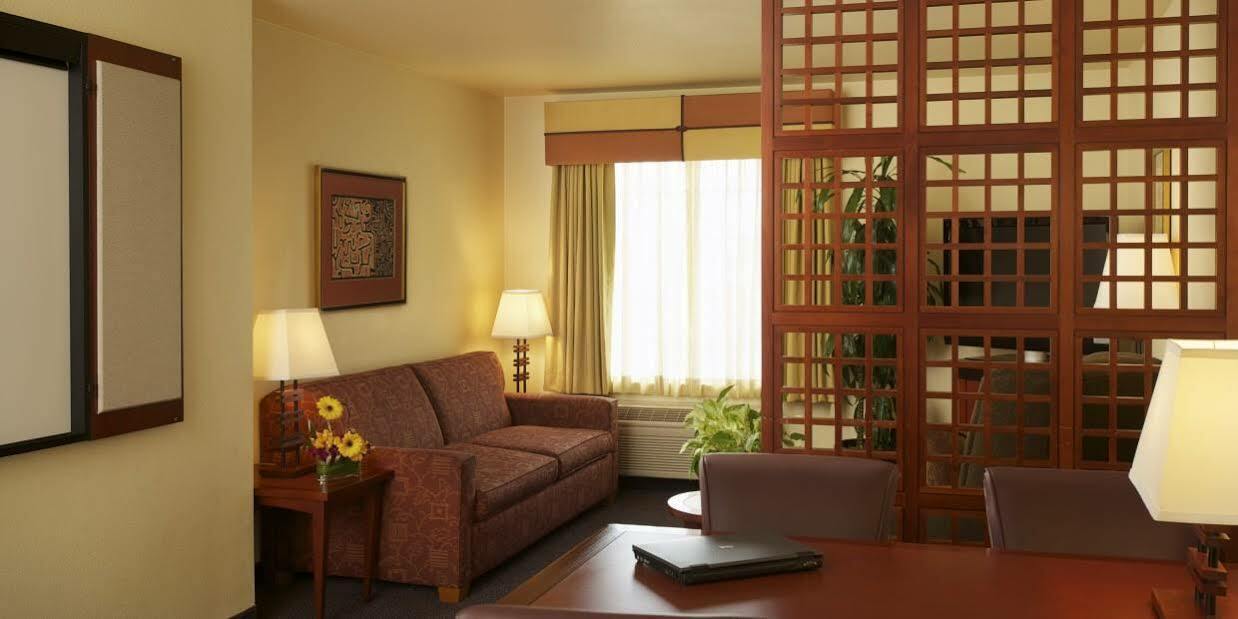 Larkspur Landing Extended Stay Suites Bellevue Eksteriør billede